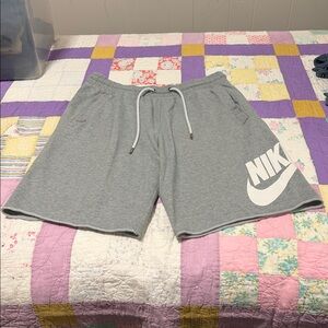 Nike Men’s Sportswear Club Fleece Shorts – Big Swoosh – Size L